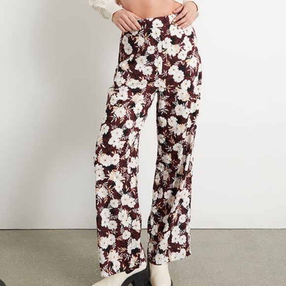 Mink Pink Maya Floral Pants Size XS - Picture 10 of 14